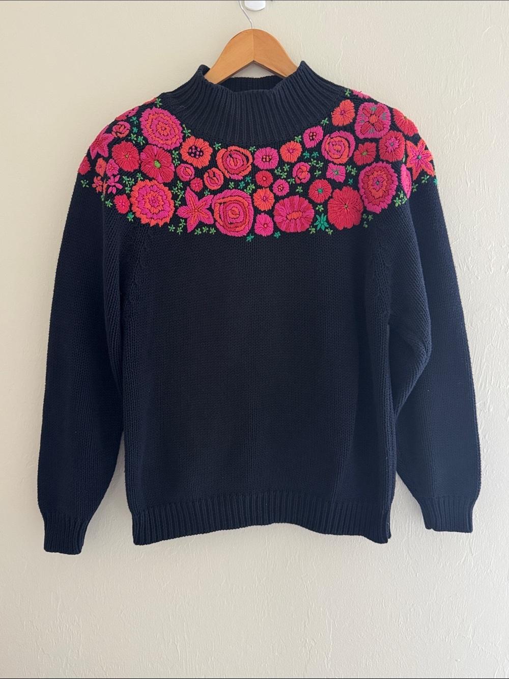 Vintage Ann Taylor Sweater Womens Small Floral Embroidered Mock Neck Black Knit - Picture 2 of 11